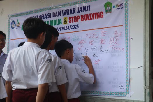 SD Islam Terpadu Luqman Al Hakim Sleman Gelar Aksi Anti Bullying dan Deklarasi Anti Bullying